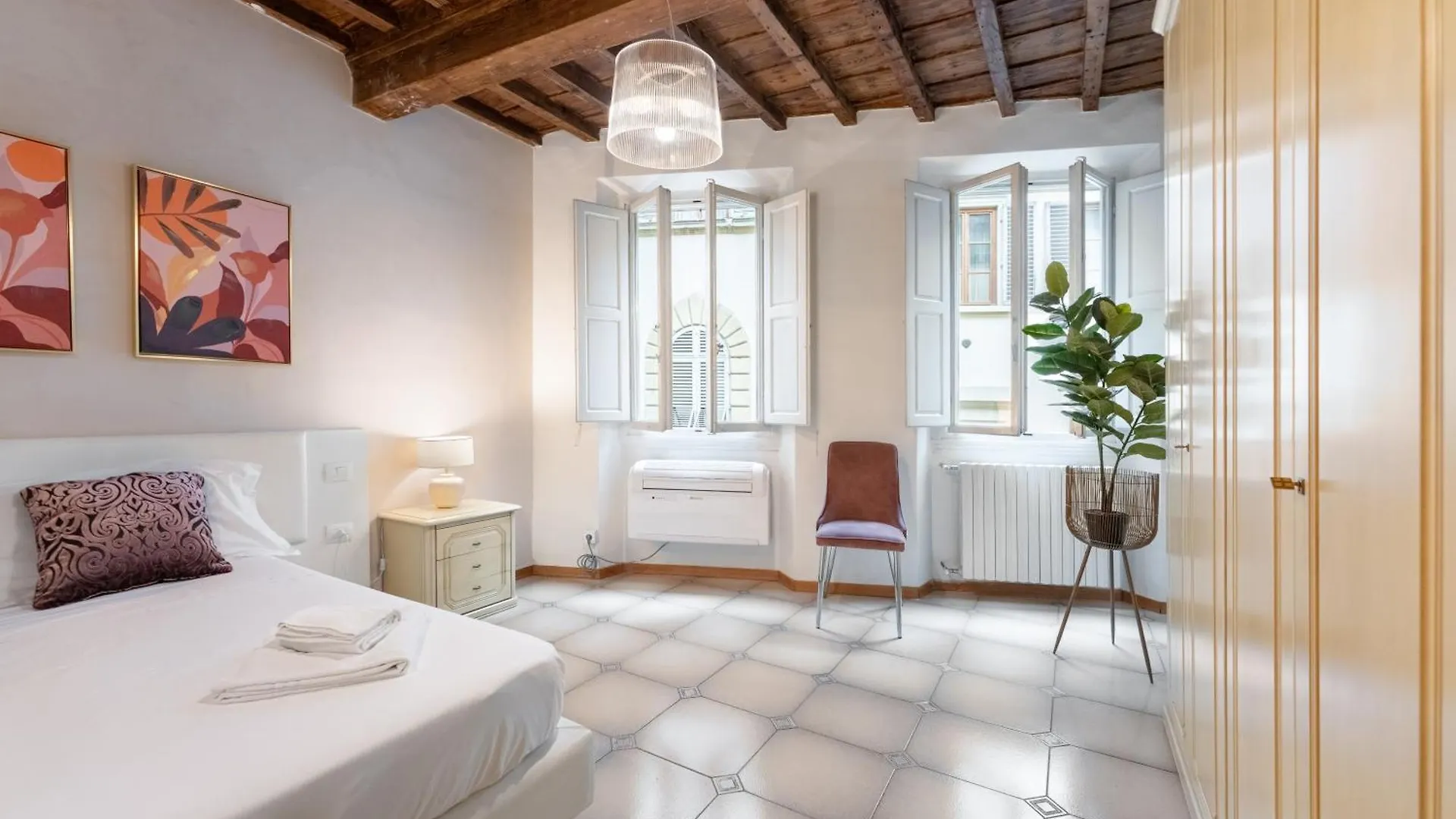 Via Sant'Egidio, 3 Florence - Spacious And Bright Just 300Mt From The Duomo Apartment