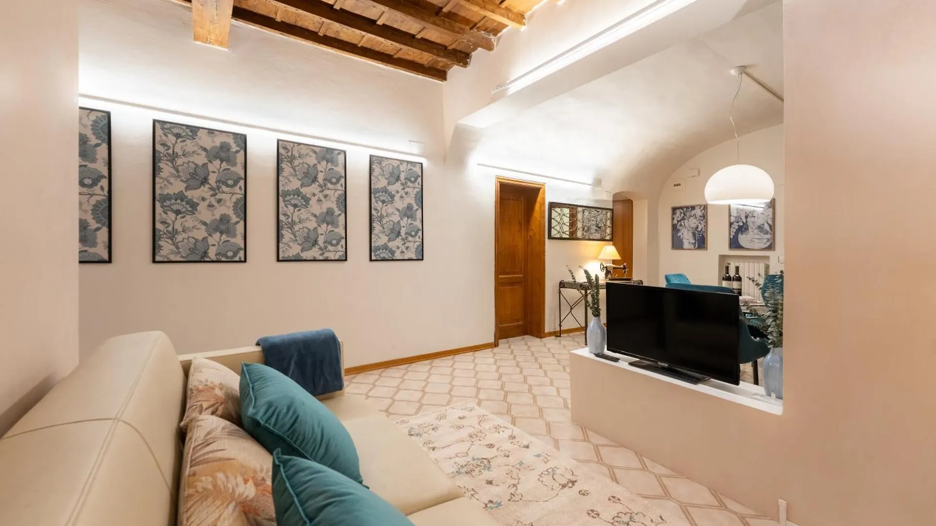 Via Sant'Egidio, 3 Florence - Spacious And Bright Just 300Mt From The Duomo 0*,  Italy